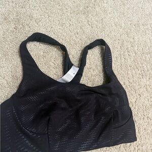 Lululemon Black wonder train foil bra